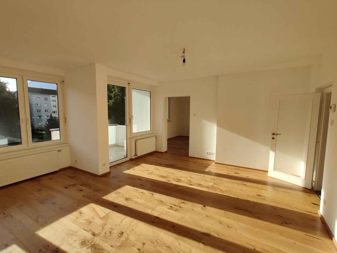 Квартира с 4 комнатами в Инсбрук-Штадт, Австрия № 251357