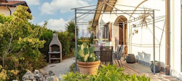 9 rooms Villa in Lomagna, Italy No. 87118 10