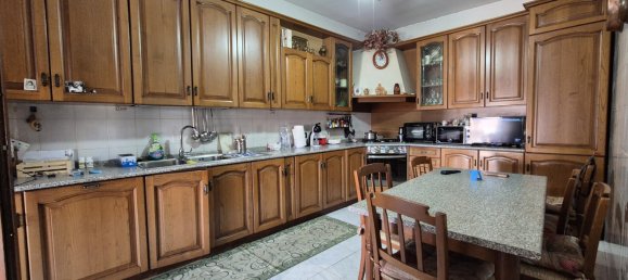 3 bedrooms Castles in Besnate, Italy No. 334630 4