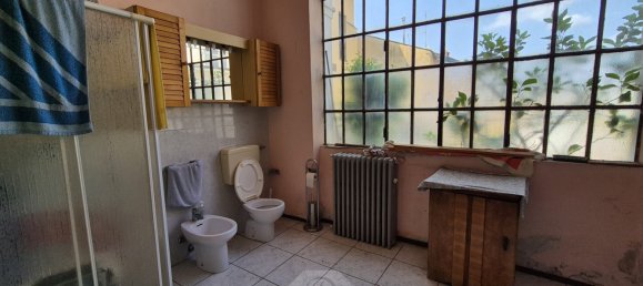 3 bedrooms Castles in Besnate, Italy No. 334630 18