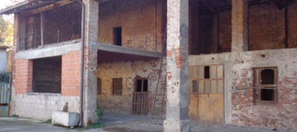 15 rooms House in Carpenedolo, Italy No. 212532 3