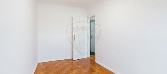 3 bedrooms Apartment in Lisbon, Portugal No. 169647 13