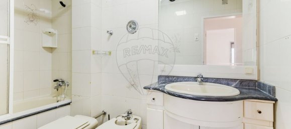 3 bedrooms Apartment in Lisbon, Portugal No. 169647 14