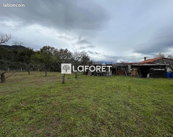 6962m² Land in Ceret, France No. 106340