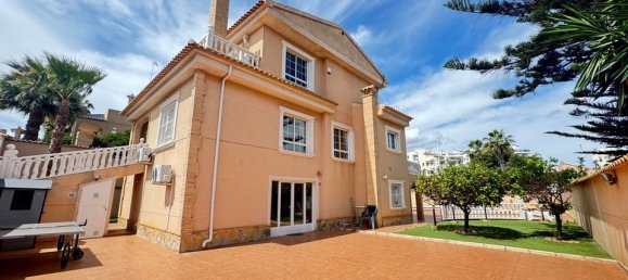 5 chambres Villa à La Zenia, Spain No. 183546 3