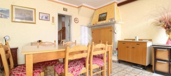 3 bedrooms House in Vestone, Italy No. 181590 9