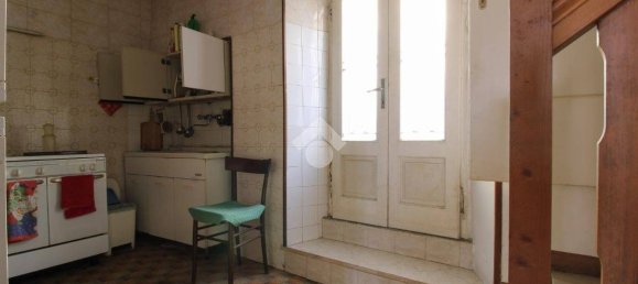 3 bedrooms House in Vestone, Italy No. 181590 4