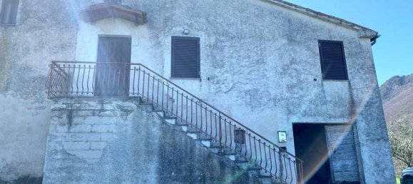 8-Zimmer Haus in Poggio San Vicino, Italy, Nr. 300800 2