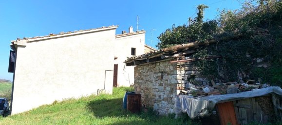 8-Zimmer Haus in Poggio San Vicino, Italy, Nr. 300800 8