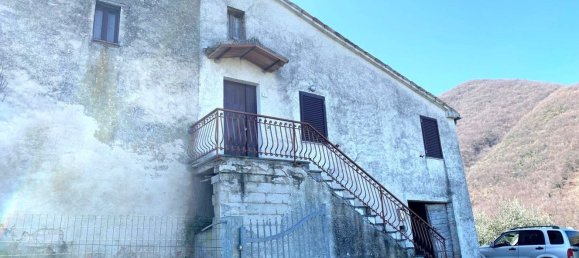 8-Zimmer Haus in Poggio San Vicino, Italy, Nr. 300800 4