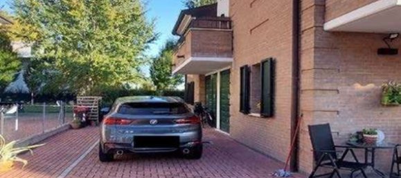 8 bedrooms House in Carpi, Italy No. 347658 5