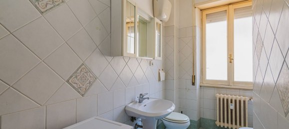 2 bedrooms Apartment in Rome, Italy No. 341770 18