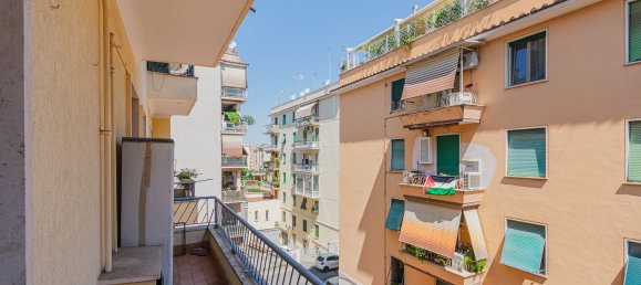 2 bedrooms Apartment in Rome, Italy No. 341770 10