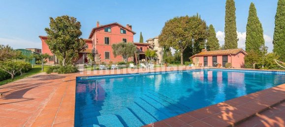 Edifício de 5 divisões em Rome, Italy N.º 71047 2