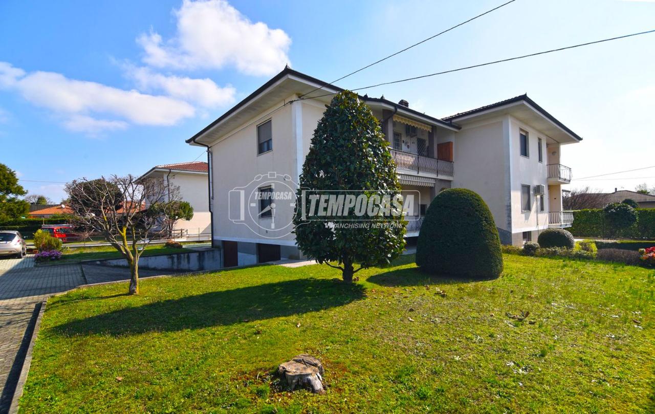 4 rooms Apartment in Rivarolo Canavese, Italy No. 34767