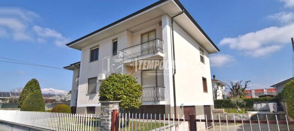 4 rooms Apartment in Rivarolo Canavese, Italy No. 34767 2