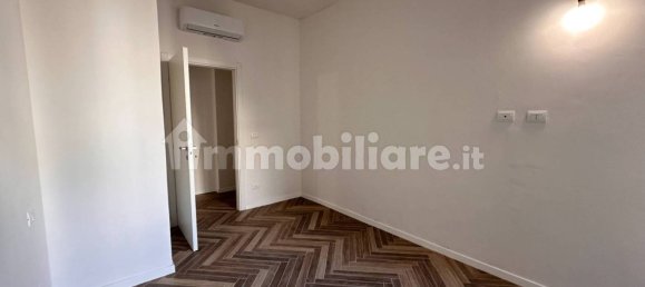 1 Schlafzimmer Wohnung in Florence, Italy, Nr. 37815 12