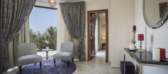 5 bedrooms Villa in Paphos, Cyprus No. 13159 9