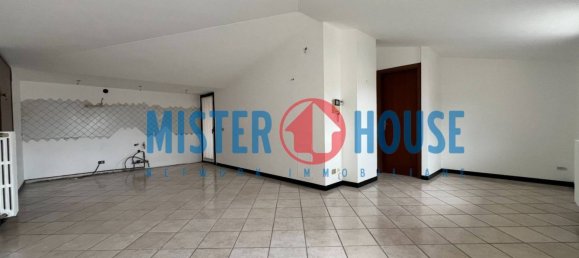 2 bedrooms Apartment in Cesano Maderno, Italy No. 304581 10