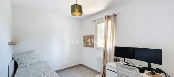 3 bedrooms Villa in Robion, France No. 348541 11