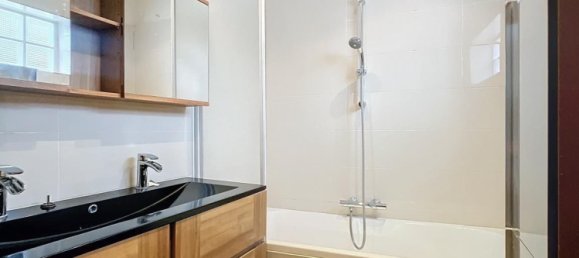 2 bedrooms House in Houilles, France No. 169883 2