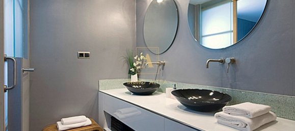 5 bedrooms Villa in Moraira, Spain No. 56464 10