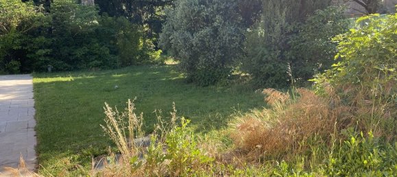 قطعة أرض في Aubagne, France رقم 99804 5