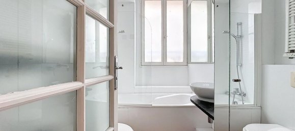 3 bedrooms Apartment in Paris, France No. 167333 23