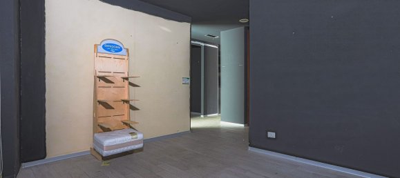 553m² Commercial property in Rome, Italy No. 155754 22