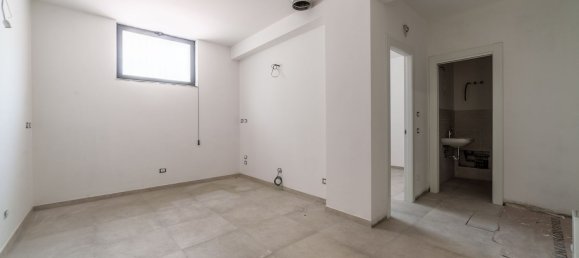 2غرفة شقة في Guidonia Montecelio, Italy رقم 270272 4