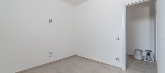 2غرفة شقة في Guidonia Montecelio, Italy رقم 270272 10