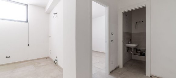 2غرفة شقة في Guidonia Montecelio, Italy رقم 270272 6