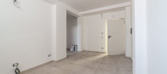 2غرفة شقة في Guidonia Montecelio, Italy رقم 270272 3