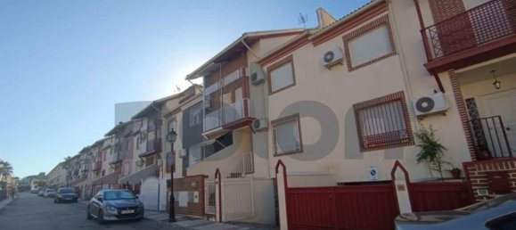 4 Schlafzimmer Haus in Granada, Spain, Nr. 98725 2