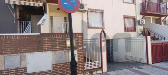 4 Schlafzimmer Haus in Granada, Spain, Nr. 98725 3