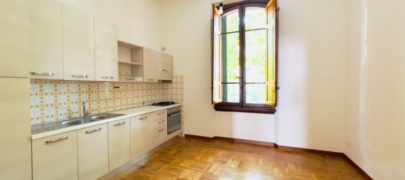 5 bedrooms Apartment in Montecatini Terme, Italy No. 325449 2
