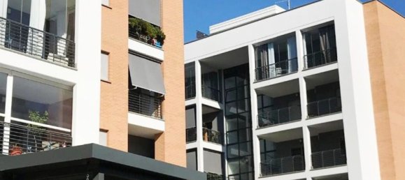 Квартира с 2 комнатами в Рим, Италия № 197750 3