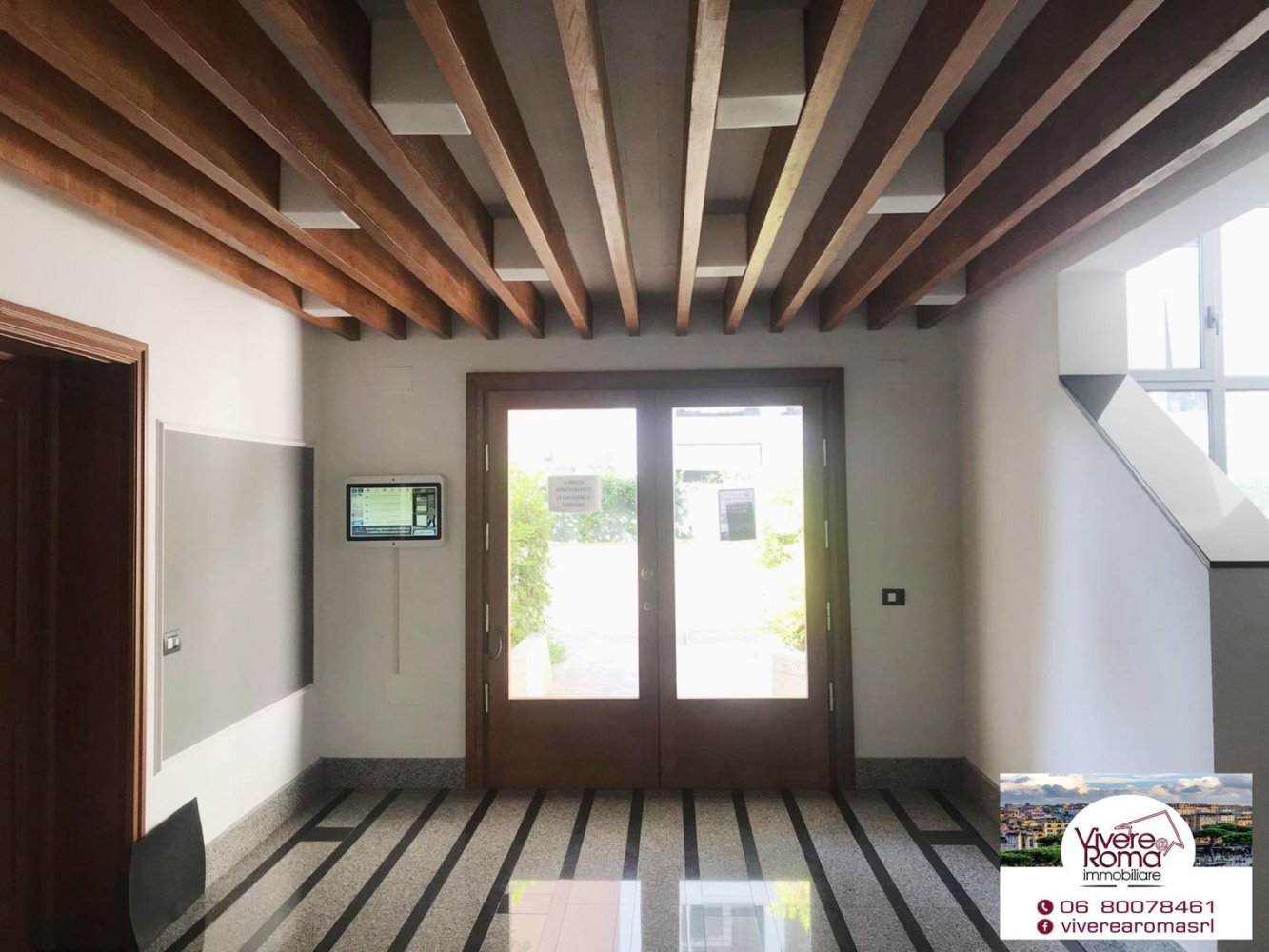 Квартира с 2 комнатами в Рим, Италия № 197750