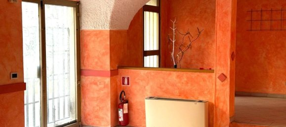 Gewerbliche Immobilie in Vado Ligure, Italy 280m², Nr. 301922 45