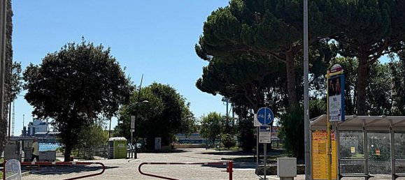 Gewerbliche Immobilie in Vado Ligure, Italy 280m², Nr. 301922 3