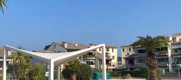 2 rooms Apartment in Desenzano del Garda, Italy No. 30886 2