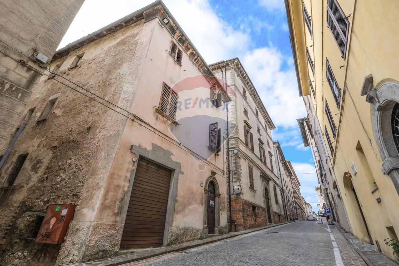 12-salle Maison à Arcevia, Italy No. 7627