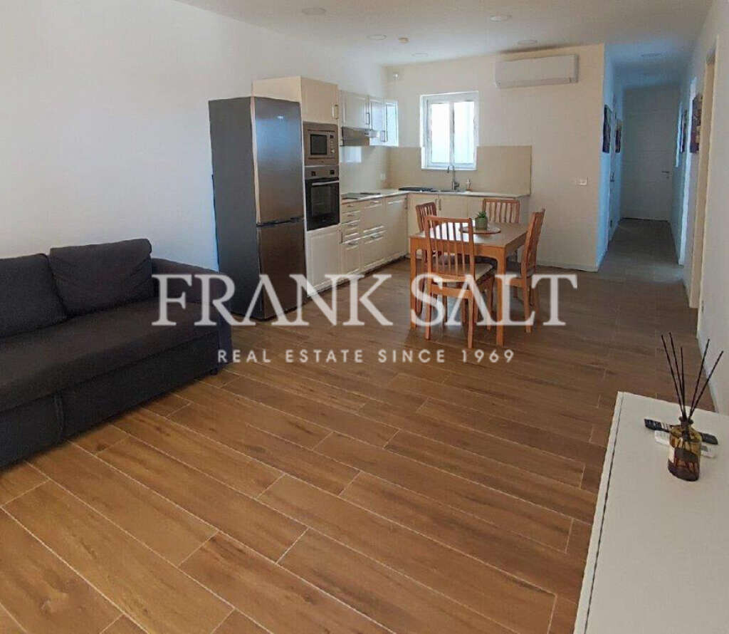 Квартира с 3 спальнями в Марсаскала, Мальта № 8002