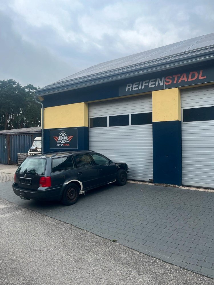 Коммерческая недвижимость 138м² в Neustadt an der Waldnaab, Германия № 349938