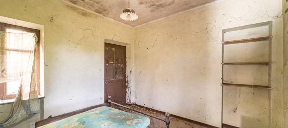 2 bedrooms House in Cherasco, Italy No. 89263 11