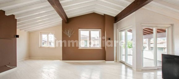 3 Schlafzimmer Penthouse in Mazzano, Italy, Nr. 51437 2