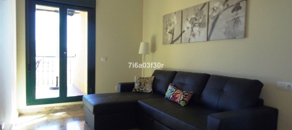 3 bedrooms Penthouse in Marbella, Spain No. 65944 10