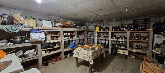 4 Schlafzimmer Villa in Pinerolo, Italy, Nr. 101164 36