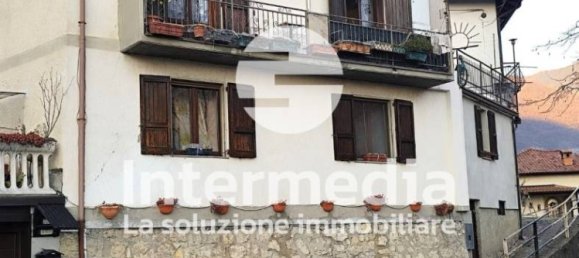2 bedrooms House in Adrara San Rocco, Italy No. 70350 29