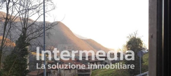 2 bedrooms House in Adrara San Rocco, Italy No. 70350 36